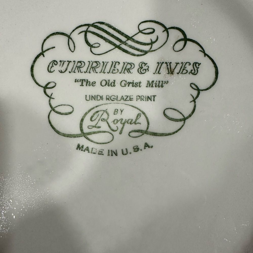 Set of 4 Currier and Ives Blue Old Grist Mill 10" Dinner Plate by Royal - Picture 3 of 3